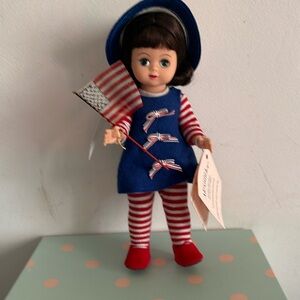 Madame Alexander 8” Maggie Waving the Flag doll #34395 Americana Series